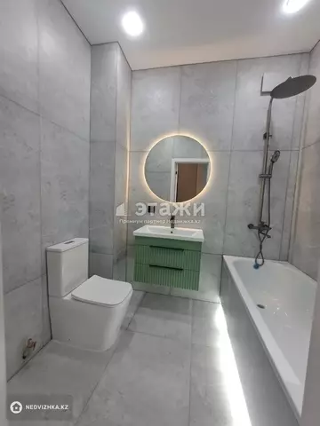 2-комнатная квартира, этаж 10 из 12, 38 м²