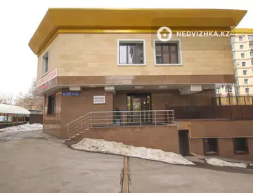 Здание, 3 этажа, 2 000 м²