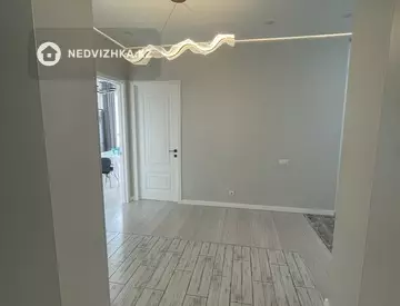 2-комнатная квартира, этаж 10 из 12, 63 м²