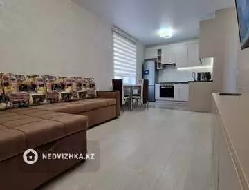 2-комнатная квартира, этаж 5 из 15, 52 м², на длительный срок