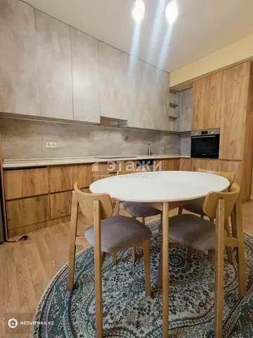 2-комнатная квартира, этаж 4 из 7, 66 м²