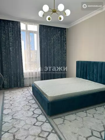 2-комнатная квартира, этаж 10 из 12, 65 м², на длительный срок