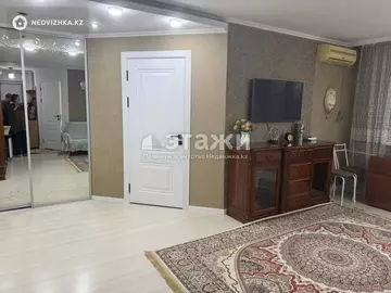 3-комнатная квартира, этаж 2 из 5, 65 м², на длительный срок