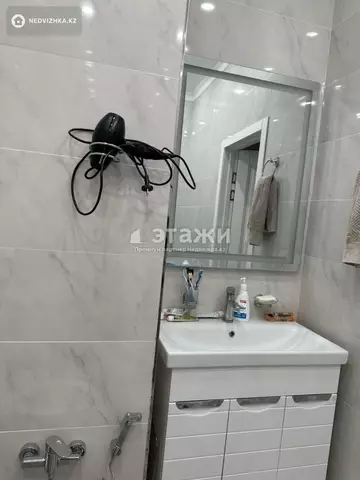 3-комнатная квартира, этаж 10 из 16, 90 м²