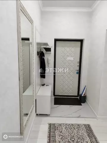 2-комнатная квартира, этаж 8 из 10, 70 м²