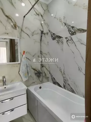2-комнатная квартира, этаж 8 из 10, 70 м²