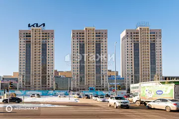 1-комнатная квартира, этаж 9 из 9, 38 м²