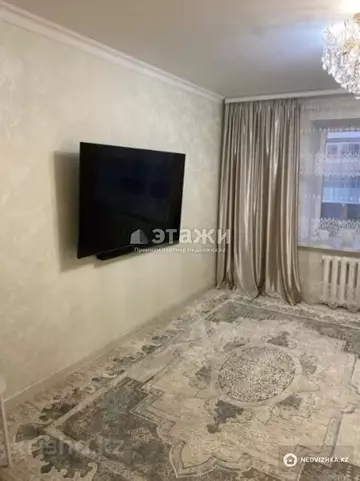 2-комнатная квартира, этаж 4 из 10, 50 м²