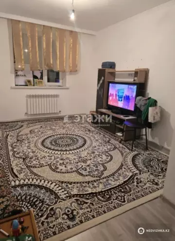 1-комнатная квартира, этаж 9 из 9, 38 м²