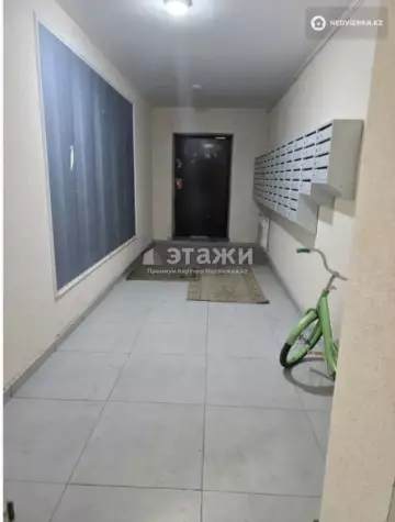 1-комнатная квартира, этаж 9 из 9, 38 м²