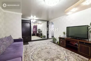 4-комнатная квартира, этаж 6 из 6, 71 м²