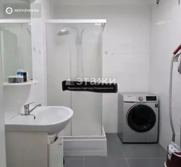 1-комнатная квартира, этаж 23 из 24, 35 м²