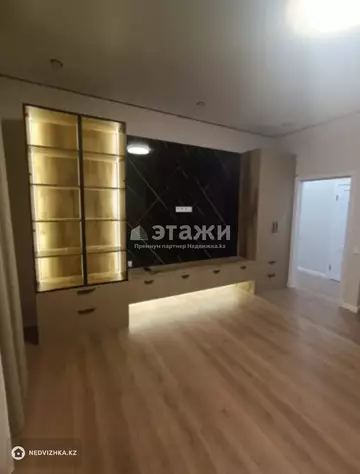 2-комнатная квартира, этаж 10 из 12, 65 м²