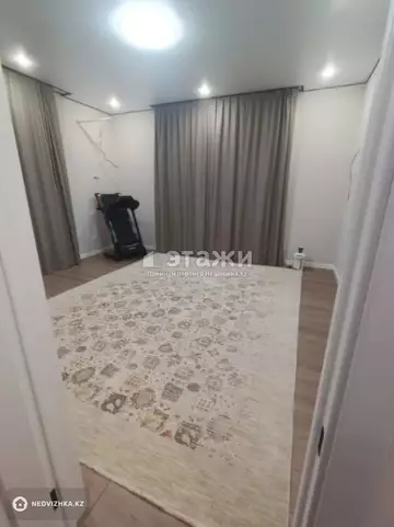 2-комнатная квартира, этаж 10 из 12, 65 м²
