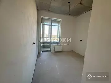 1-комнатная квартира, этаж 12 из 12, 40 м²