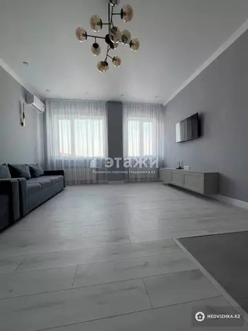 2-комнатная квартира, этаж 8 из 8, 55 м²