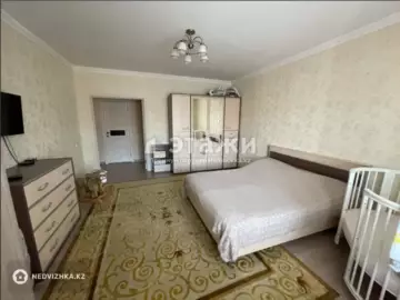 1-комнатная квартира, этаж 4 из 9, 50 м²