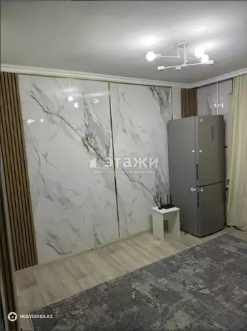 2-комнатная квартира, этаж 3 из 5, 42 м²