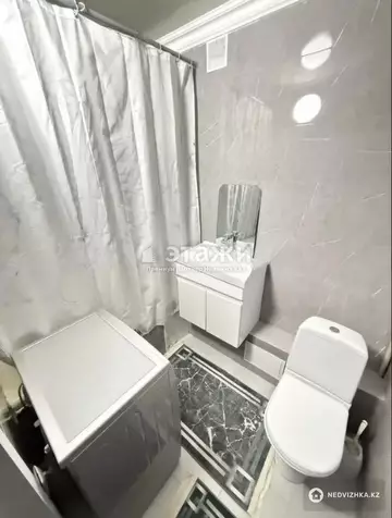 2-комнатная квартира, этаж 3 из 5, 42 м²