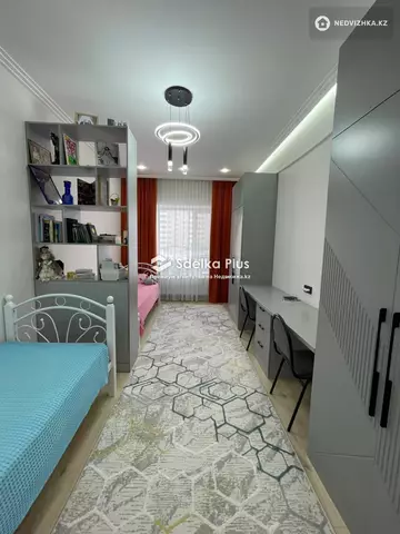 3-комнатная квартира, этаж 2 из 10, 93 м²