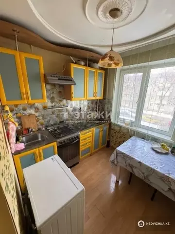 3-комнатная квартира, этаж 2 из 4, 58 м²