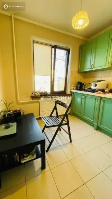 1-комнатная квартира, этаж 4 из 5, 33 м²