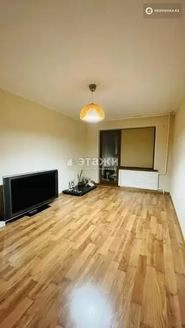 1-комнатная квартира, этаж 4 из 5, 33 м²