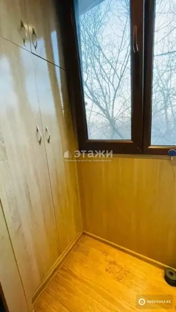 1-комнатная квартира, этаж 4 из 5, 33 м²