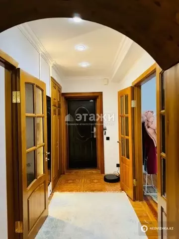 3-комнатная квартира, этаж 2 из 5, 92 м²