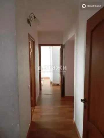 2-комнатная квартира, этаж 4 из 5, 53 м²