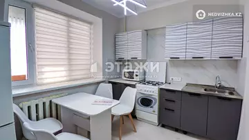 2-комнатная квартира, этаж 3 из 5, 50 м², на длительный срок