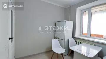 2-комнатная квартира, этаж 3 из 5, 50 м², на длительный срок