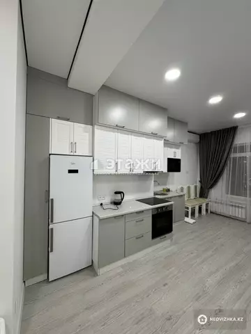 2-комнатная квартира, этаж 14 из 19, 54 м², на длительный срок