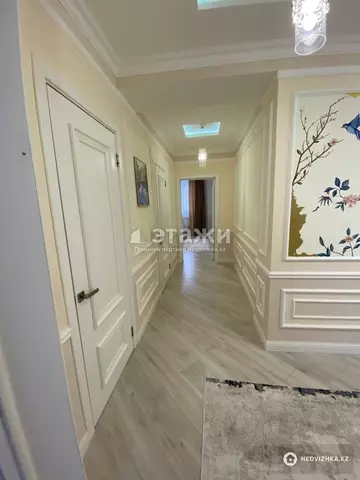 2-комнатная квартира, этаж 2 из 5, 77 м²