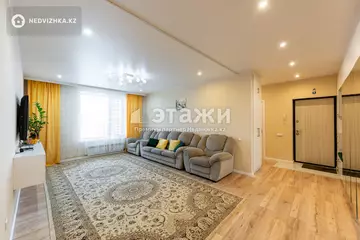 4-комнатная квартира, этаж 8 из 8, 104 м²