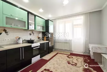 1-комнатная квартира, этаж 1 из 8, 37 м²