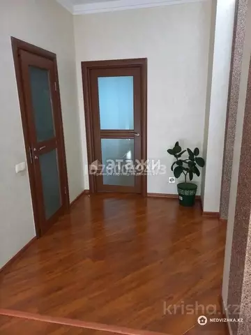 3-комнатная квартира, этаж 9 из 28, 145 м²