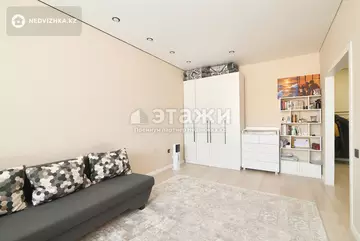 1-комнатная квартира, этаж 10 из 13, 43 м²