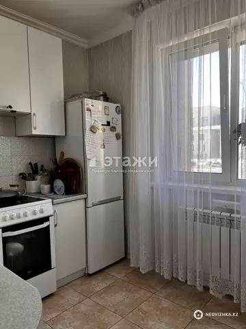 2-комнатная квартира, этаж 2 из 17, 56 м²