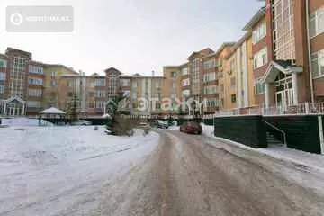 4-комнатная квартира, этаж 3 из 5, 177 м²