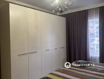 5-комнатная квартира, этаж 7 из 8, 200 м²