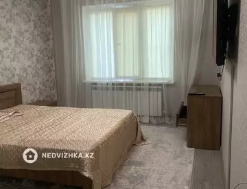 40 м², 1-комнатная квартира, этаж 2 из 5, 40 м², посуточно, изображение - 1