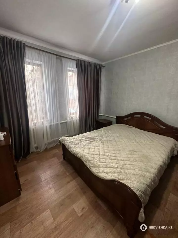 200 м², 5-комнатный дом, 6 соток, 200 м², изображение - 1