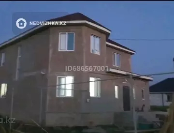 6-комнатный дом, 6 соток, 240 м²