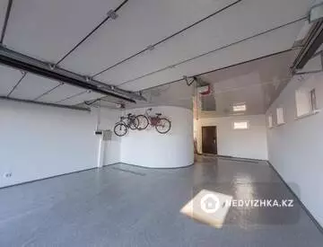 600 м², 7-комнатный дом, 20 соток, 600 м², изображение - 1