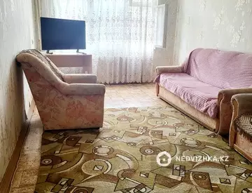 2-комнатная квартира, этаж 4 из 5, 55 м², на длительный срок