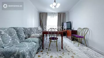 4-комнатная квартира, этаж 3 из 5, 85 м²