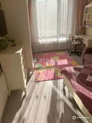4-комнатная квартира, этаж 7 из 9, 127 м²