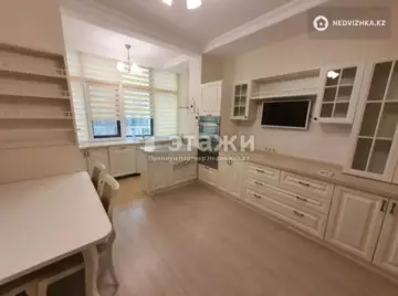4-комнатная квартира, этаж 3 из 7, 204 м²