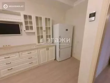 4-комнатная квартира, этаж 3 из 7, 204 м²